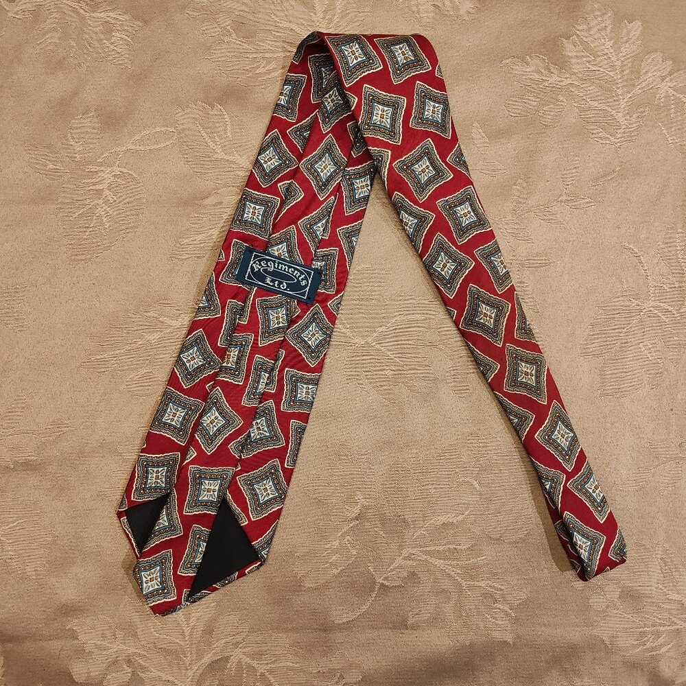 Regiments Ltd. Red Diamond Patterned Silk Tie, Excellent Used Condition! (EUC)